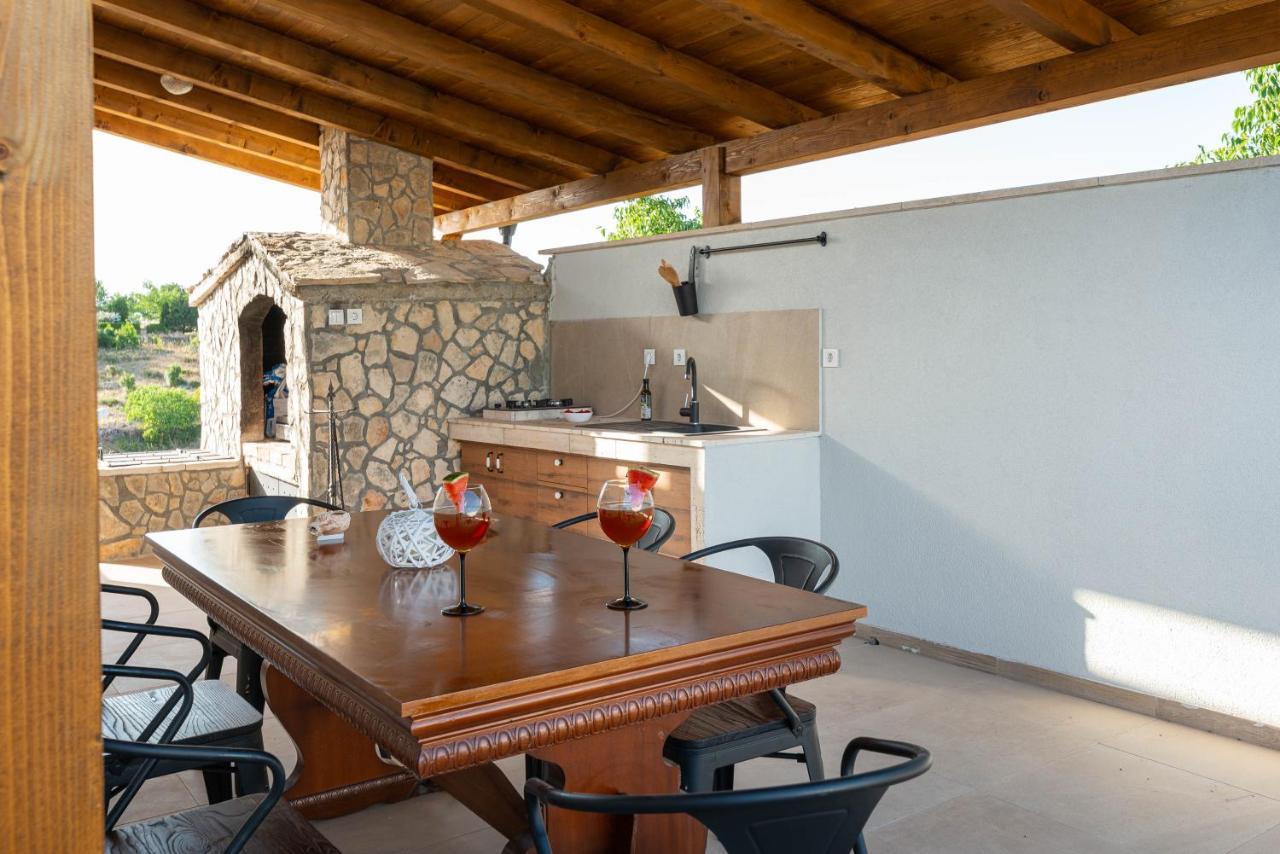 Modern Rustic Villa Kate Benkovac Exterior photo