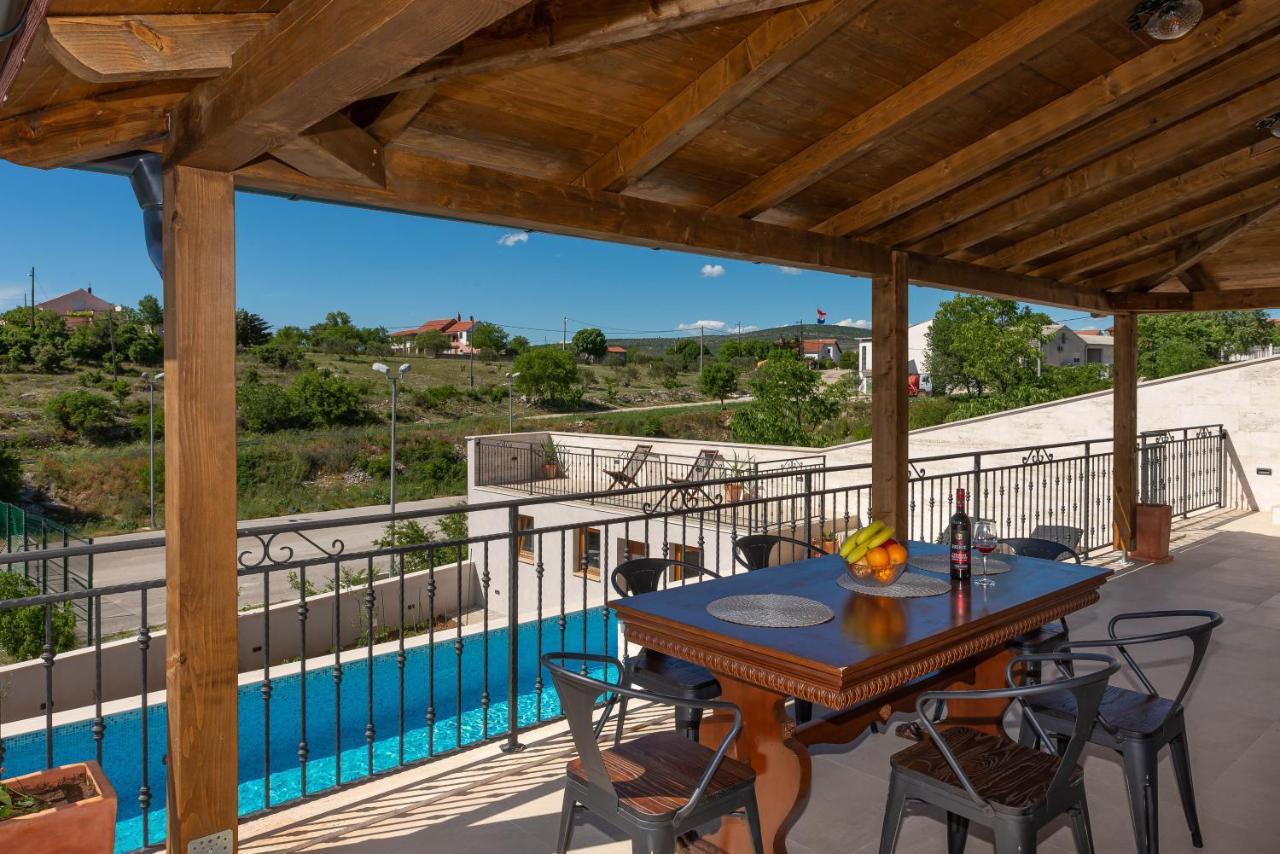 Modern Rustic Villa Kate Benkovac Exterior photo